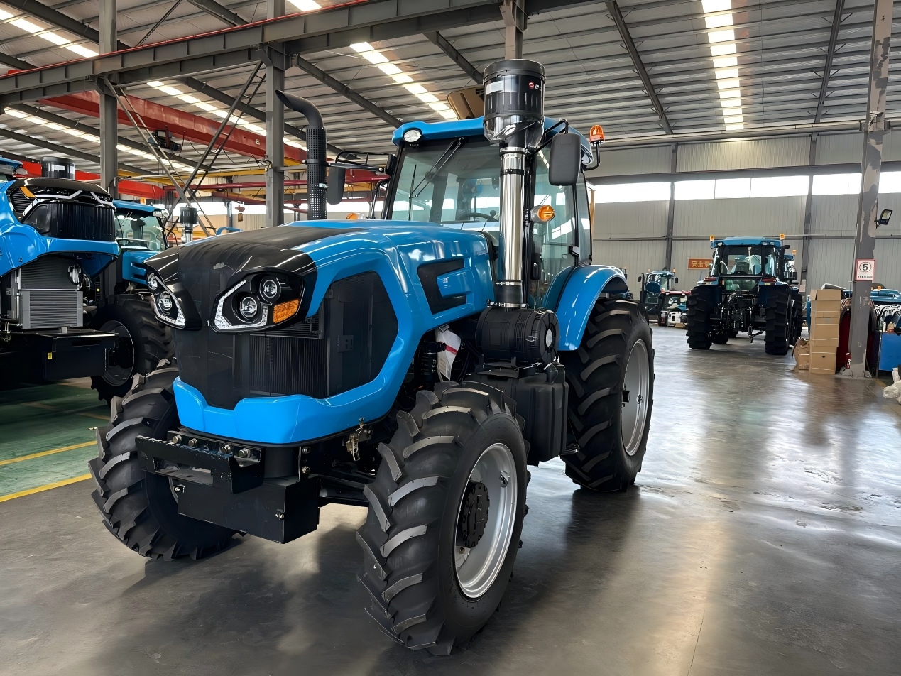 Čínske traktory s vysokým výkonom sa stávajú hlavnou silou veľkokapacitného poľnohospodárstva v Afrike